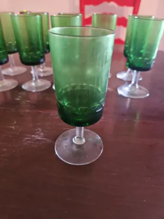 Copas de vino verdes (10 unidades)