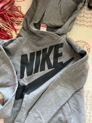Casaco Nike cinza