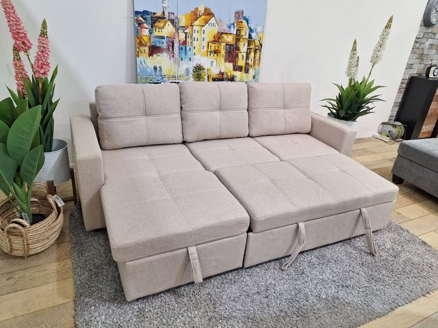 Sofá beige con arcón de almacenamiento