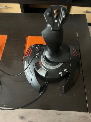 Joystick Thrustmaster