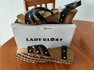 Sandalias Lady Glory Cuña Negras Marrones