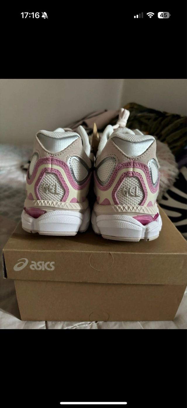 Zapatillas Asics Gel-NYC28 Rosa/Blanco