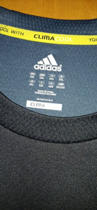 VENDO DEPORTIVA ADIDAS