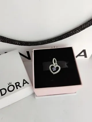 Pandora Charm Corazón Lila