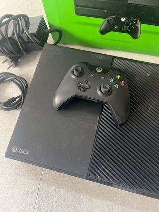 Xbox One 500GB + Mando