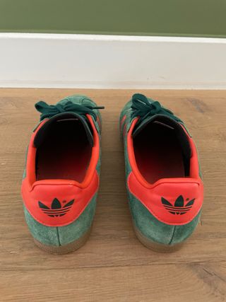 Adidas Gazelle verde y naranja