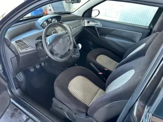 Lancia Ypsilon 2008