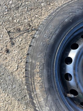 Ruota scorta FIAT Punto Evo piu accessori.