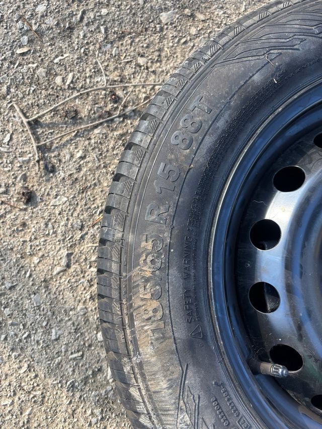 Ruota scorta FIAT Punto Evo piu accessori.