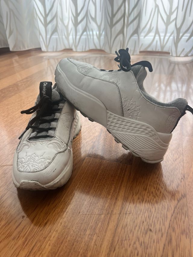 Scarpe Desigual bianche donna num. 37