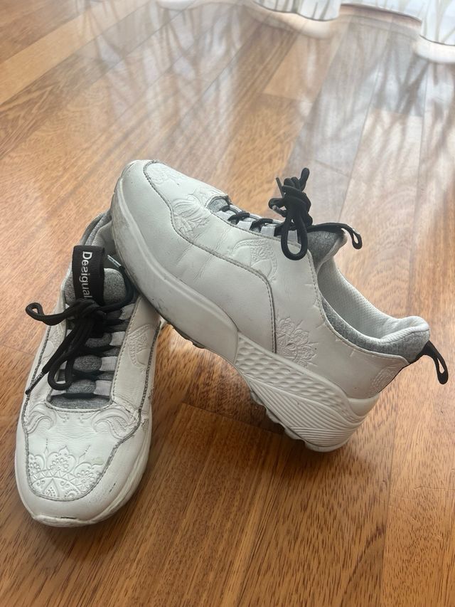 Scarpe Desigual bianche donna num. 37