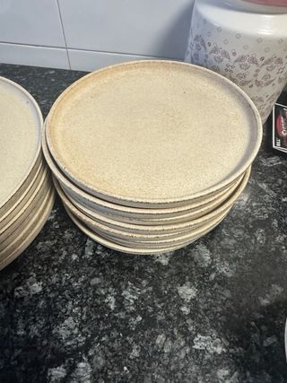 Vajilla porcelana beige nueva