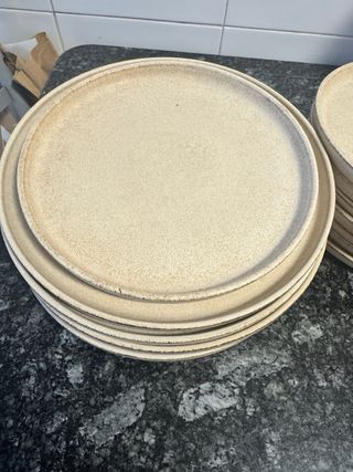 Vajilla porcelana beige nueva