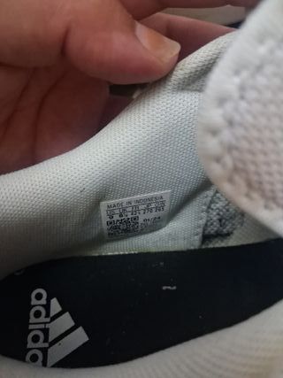 Zapatillas Adidas Hombre Blancas y Plateadas

