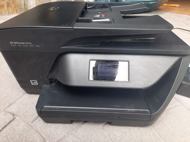 Impresora HP Multifunción + Cartuchos