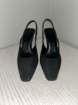 Zapatos de fiesta Zara tacón negros brillantes