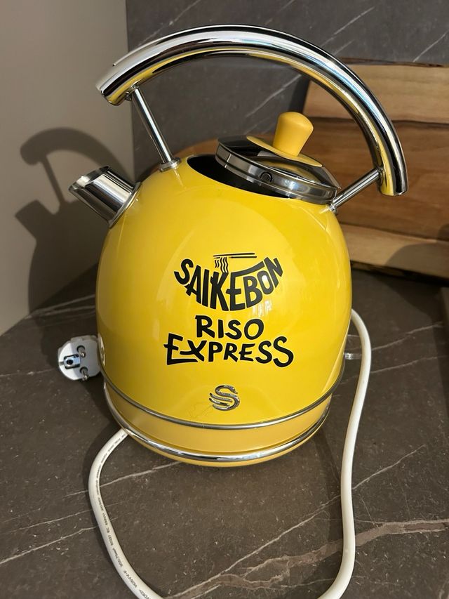 Bollitore Elettrico Giallo Swan