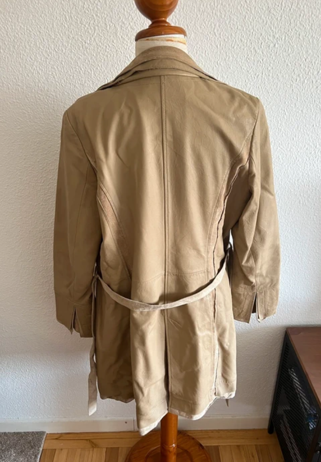 Abrigo de piel mujer beige