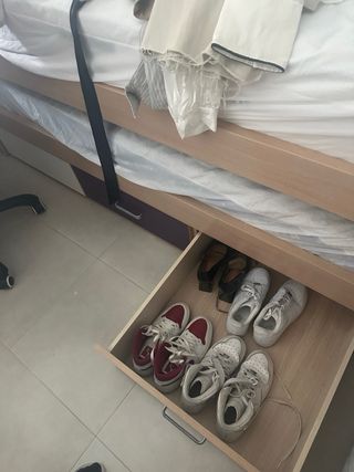Cama nido con escritorio y almacenaje 