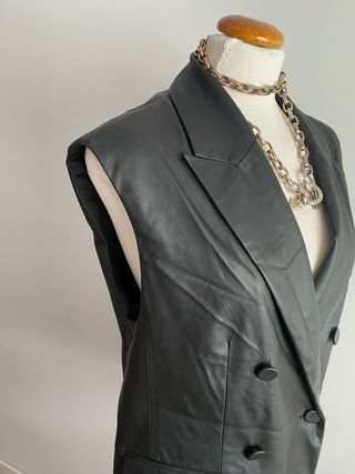 Chaleco Zara edición limitada cuero