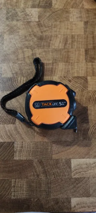 Flexómetro TACKLIFE 5m