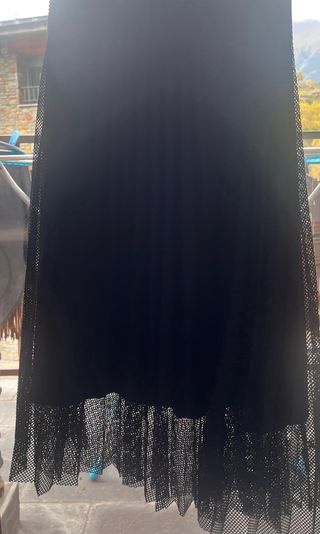 Falda larga de tul negra