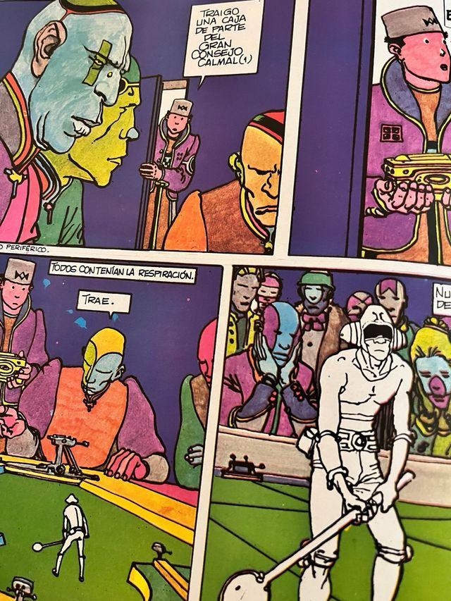 TÓTEM ESPECIAL MOEBIUS