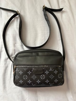 Bandolera Louis Vuitton Negra y Gris