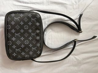 Bandolera Louis Vuitton Negra y Gris