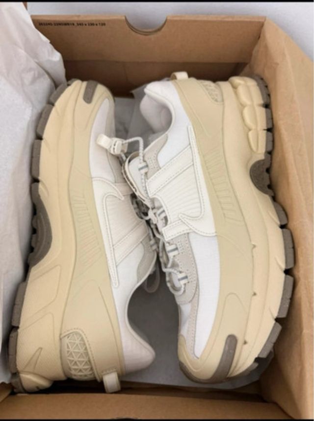 Zapatillas Nike Zoom Vomero Nuevas