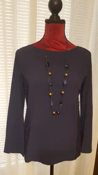 Conjunto  azul Luisa Spagnoli con encaje