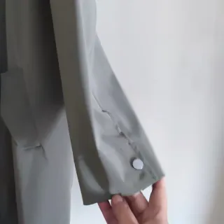  Chaqueta Parka impermeable verde Zara