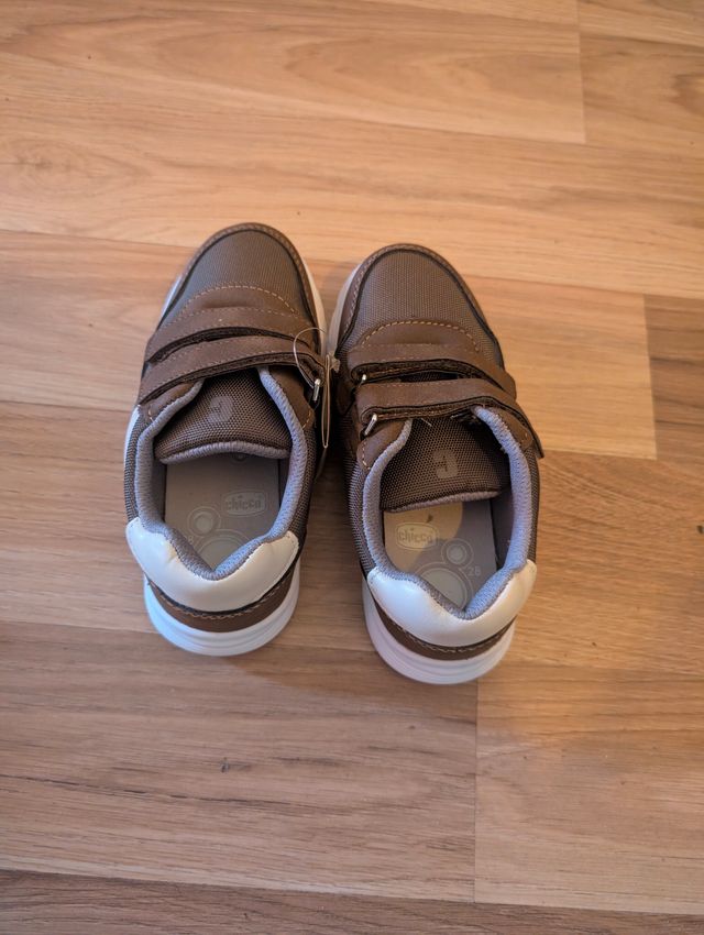 OFERTA 21 Zapatos niño Talla 27-29 sin usar