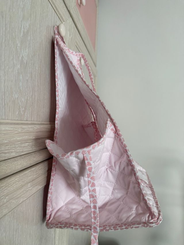Bolsa pañalera acolchada rosa