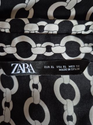 Blusa Zara Estampada Cadenas - XL