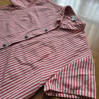 Camisa Crop Kling Rayas Rojas y Blancas