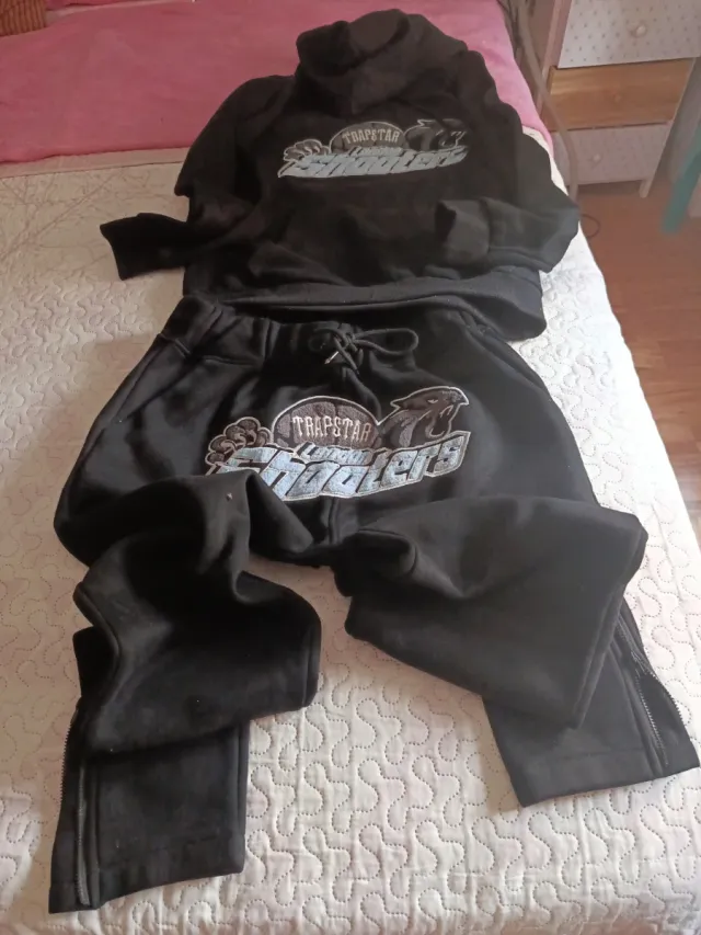 Conjunto Trapstar Negro Sudadera y Pantalón