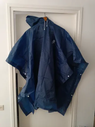 Chubasquero Poncho Azul Plegable