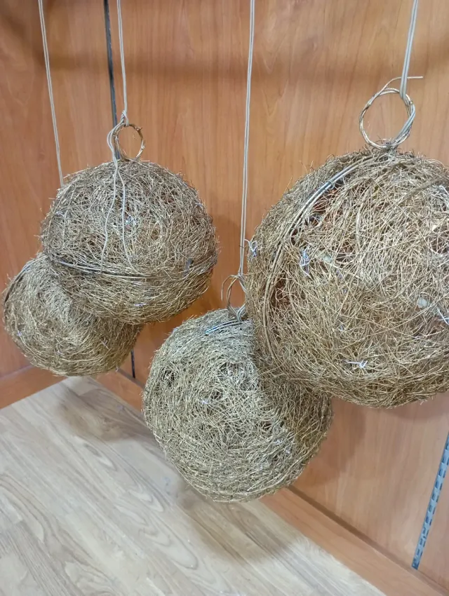 4 Bolas Navidad ramas secas doradas y luces 30cm