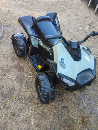 2 Quad infantiles de febber nuevos de los reyes