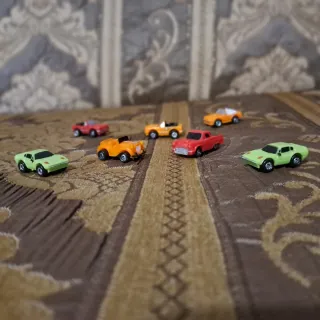 Lotto 16 micro macchinine giocattolo