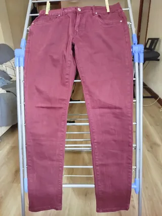 Pantalones burdeos mujer Talla 42