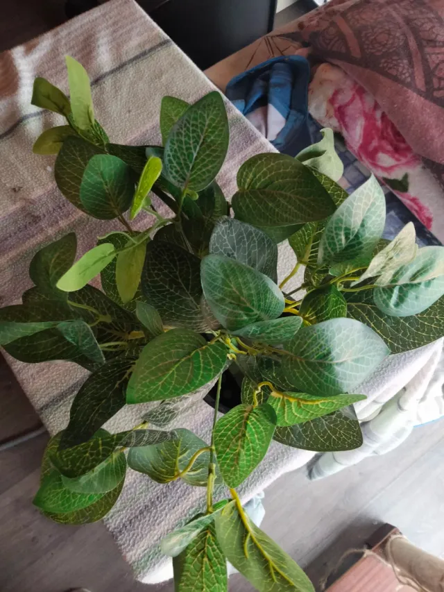 2 Plantas Artificiales "hoja de red blanca"