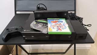 Consola Xbox One + Forza 5 y Super Lucky's Tale