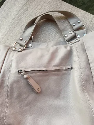 Bolso de piel Guy Laroche gris
