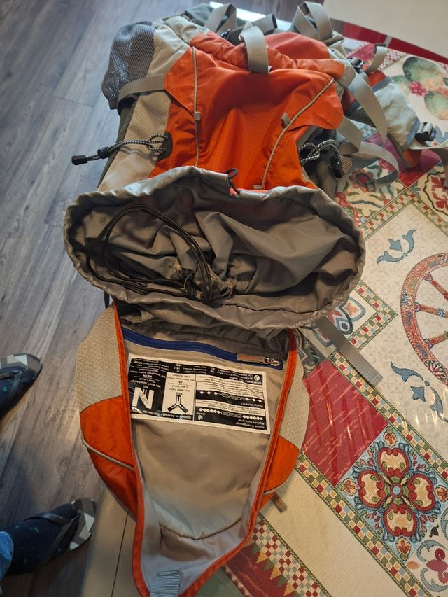 Zaino Deuter ACT Lite 35+10 SL trekking