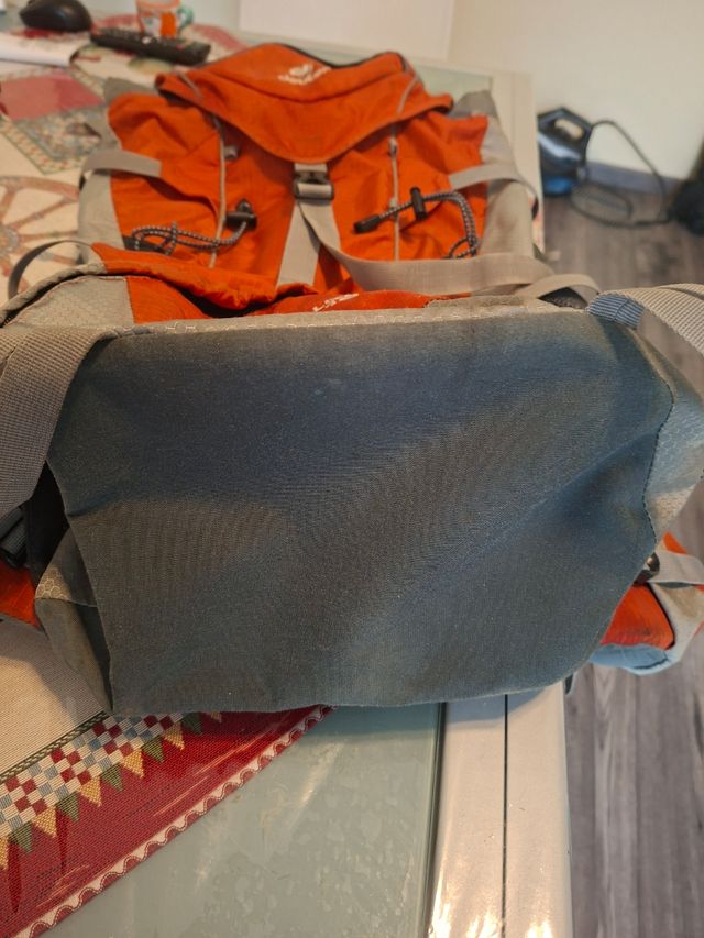 Zaino Deuter ACT Lite 35+10 SL trekking