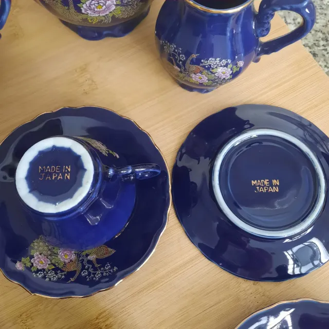Juego de té de porcelana azul y oro