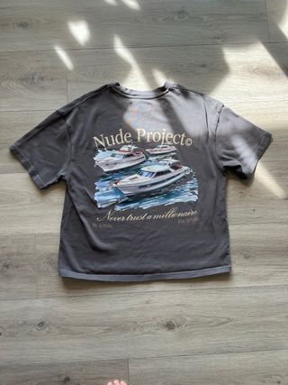 Camiseta Nude Project Gris Estampada Barcos