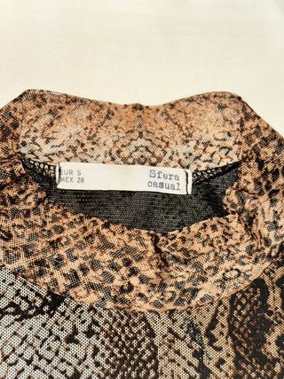 Blusa Malla Estampado Serpiente